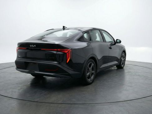Used 2025 Kia K4 LXS image 9