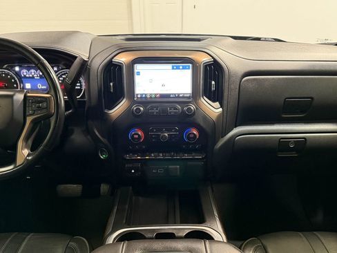 Used 2019 Chevrolet Silverado 1500 High Country AWD/4WD image 18