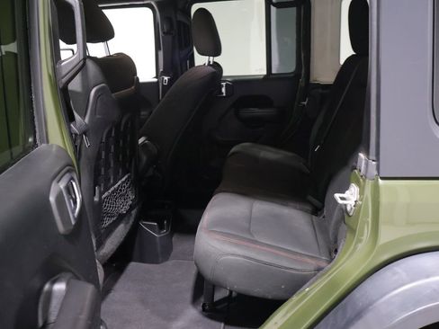 Used 2021 Jeep Wrangler Unlimited Rubicon AWD/4WD image 15