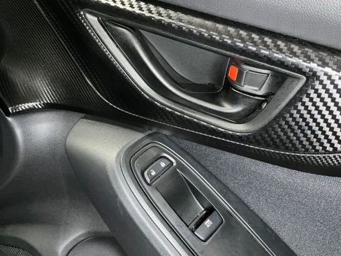 Used 2023 Subaru Crosstrek 2.0i image 19