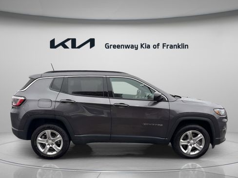 Used 2024 Jeep Compass Latitude w/ Altitude Special Edition image 8