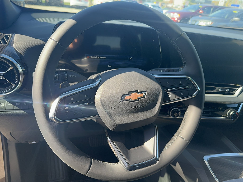 New 2027 Chevrolet Equinox LT AWD/4WD image 11