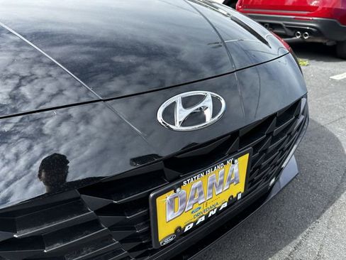Used 2023 Hyundai Elantra SE FWD image 10