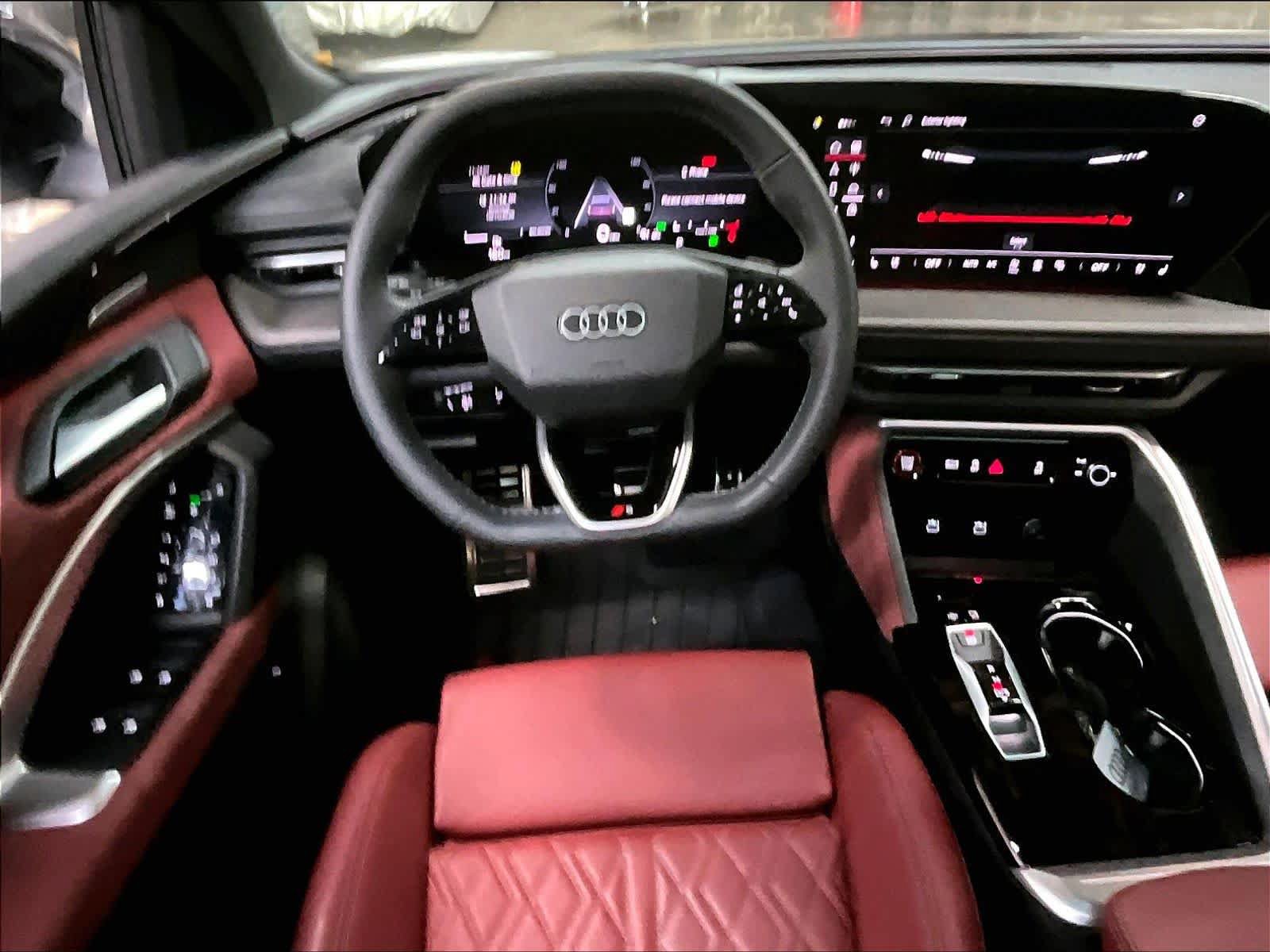Used 2025 Audi SQ5 Prestige AWD/4WD image 9