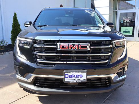 Certified 2024 GMC Acadia Elevation AWD/4WD image 2