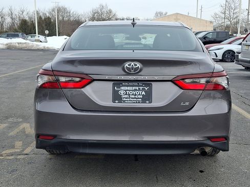 Used 2024 Toyota Camry LE image 5