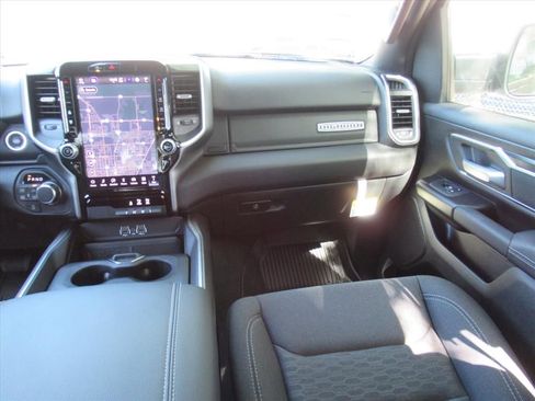 New 2026 RAM 1500 Big Horn AWD/4WD image 14