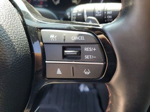 Used 2025 Honda Pilot TrailSport image 19
