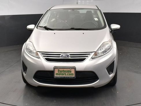 Used 2013 Ford Fiesta SE FWD image 4
