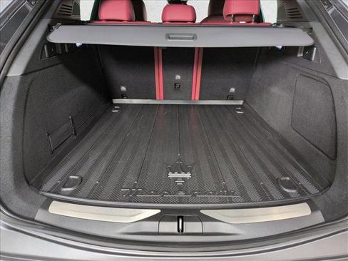 Used 2023 Maserati Grecale Modena image 10