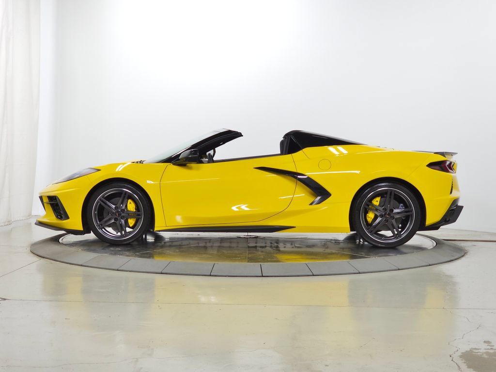 Used 2025 Chevrolet Corvette Stingray Preferred Conv w/ Stealth Interior Trim Package RWD image 6