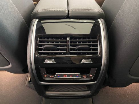 New 2026 BMW X5 xDrive50e w/ Executive Package image 30