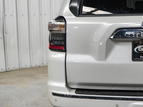 Used 2016 Toyota 4Runner Limited AWD/4WD image 47