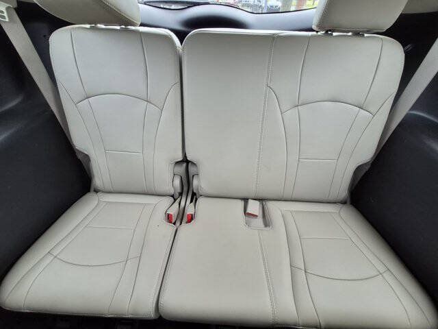 Used 2018 Buick Enclave Premium w/ Trailering Package FWD image 32