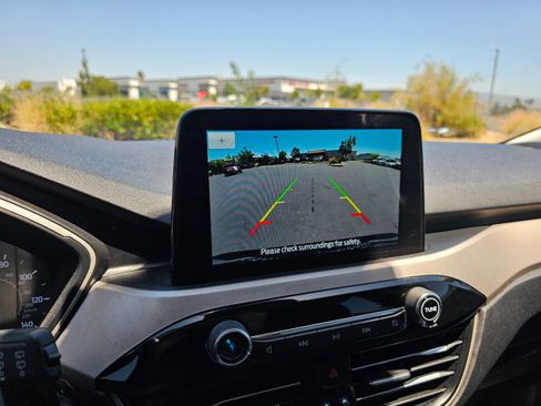 Used 2022 Ford Escape SE FWD image 31