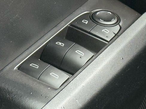 Used 2023 Chevrolet Colorado LT w/ LT Convenience Package II image 16