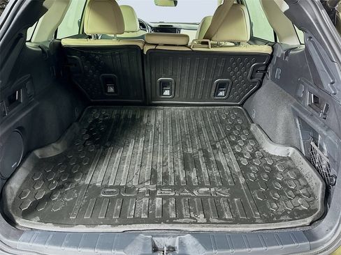 Used 2023 Subaru Outback Limited image 16