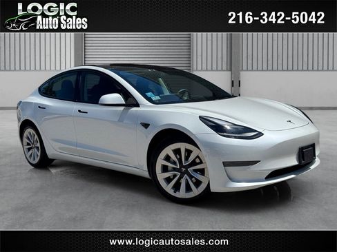 Used 2022 Tesla Model 3 Long Range AWD/4WD image 1