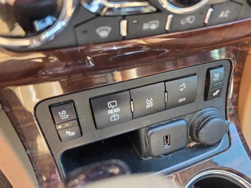 Used 2015 Buick Enclave Premium image 27