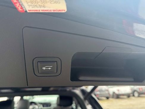 Used 2021 Cadillac XT5 Premium Luxury image 8