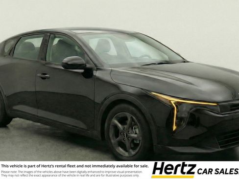 Used 2025 Kia K4 LXS FWD image 1