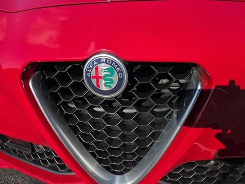 Used 2017 Alfa Romeo Giulia Ti image 14