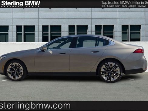 Used 2025 BMW 530i image 27
