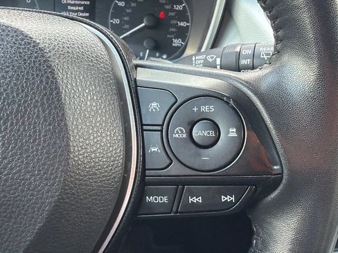 Used 2023 Toyota Corolla SE FWD image 11