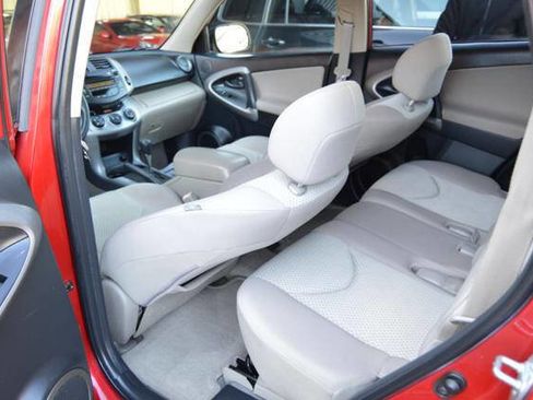 Used 2008 Toyota RAV4 Base 4x4 4dr SUV image 39