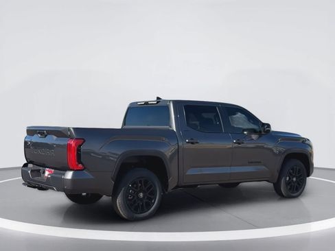 Used 2026 Toyota Tundra Limited AWD/4WD image 8