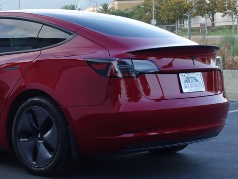 Used 2019 Tesla Model 3 Standard Range Plus RWD image 10
