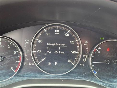 Used 2020 MAZDA MAZDA3 Hatchback w/ Premium Package FWD image 9