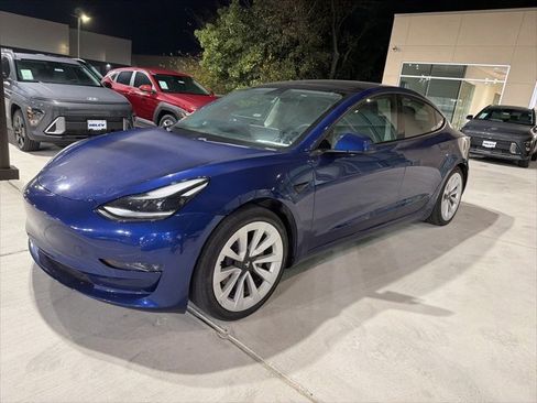Used 2021 Tesla Model 3 Standard Range Plus image 14