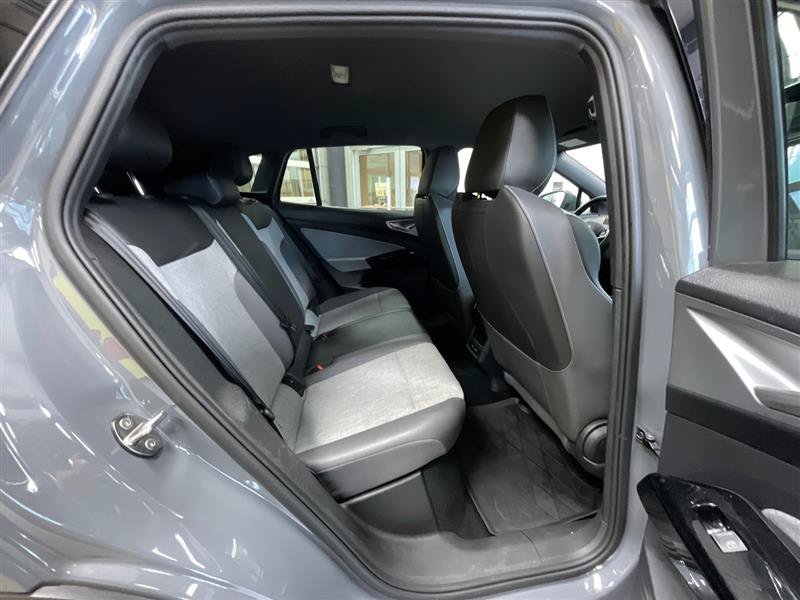 Used 2023 Volkswagen ID.4 Pro AWD/4WD image 25