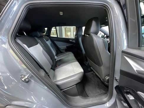 Used 2023 Volkswagen ID.4 Pro AWD/4WD image 25