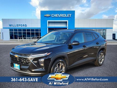 New 2026 Chevrolet Trax LT w/ Driver Confidence Package image 1