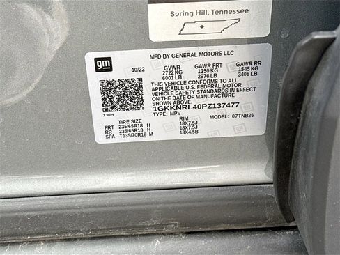 Used 2023 GMC Acadia SLE w/ Driver Convenience Package image 34