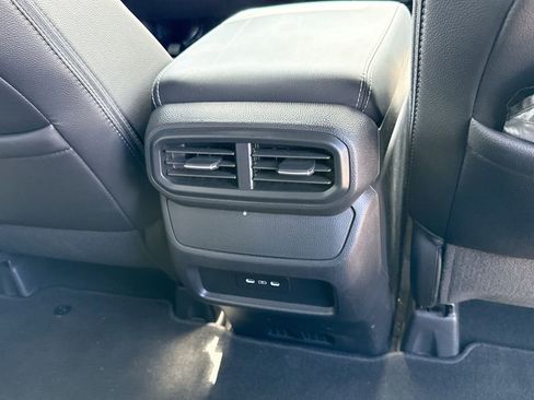 Used 2025 Honda Passport EX-L image 18