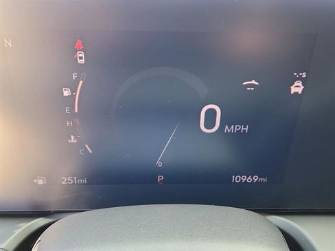 Used 2025 Buick Encore GX Sport Touring w/ Advanced Technology Package image 14