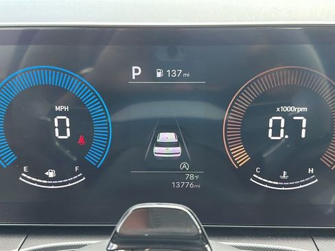 Used 2026 Hyundai Santa Fe SEL image 2