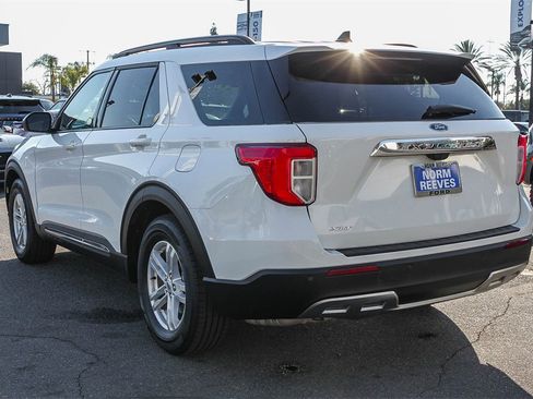 Used 2023 Ford Explorer XLT w/ Equipment Group 202A image 7
