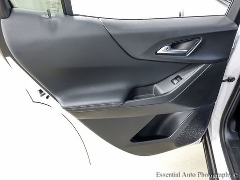 Used 2026 Chevrolet Equinox LT w/ LPO, Floor Liner Package FWD image 20