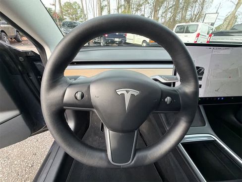 Used 2021 Tesla Model 3 Performance image 21