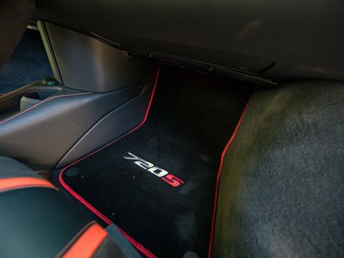 Used 2021 McLaren 720S Performance RWD image 70