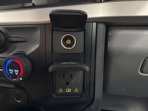 Used 2023 Ford F350 XLT image 35