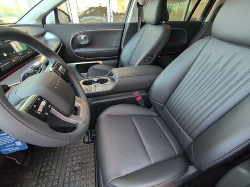 New 2026 Hyundai Ioniq 9 Calligraphy image 11