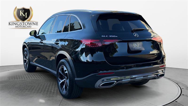 Used 2025 Mercedes-Benz GLC 350e 4MATIC w/ Driver Assistance Package image 3