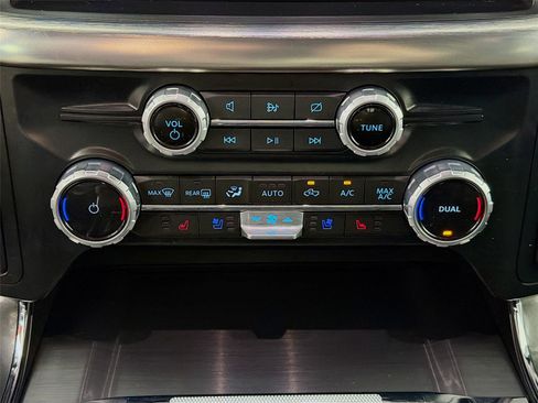 Used 2023 Ford F150 Lariat w/ Equipment Group 502A High image 16