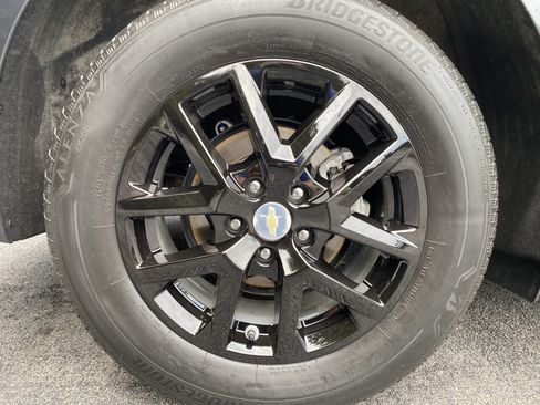 Used 2023 Chevrolet Equinox LT AWD/4WD image 38