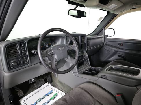 Used 2005 GMC Sierra 1500 SLE w/ Safe And Sound Package image 10